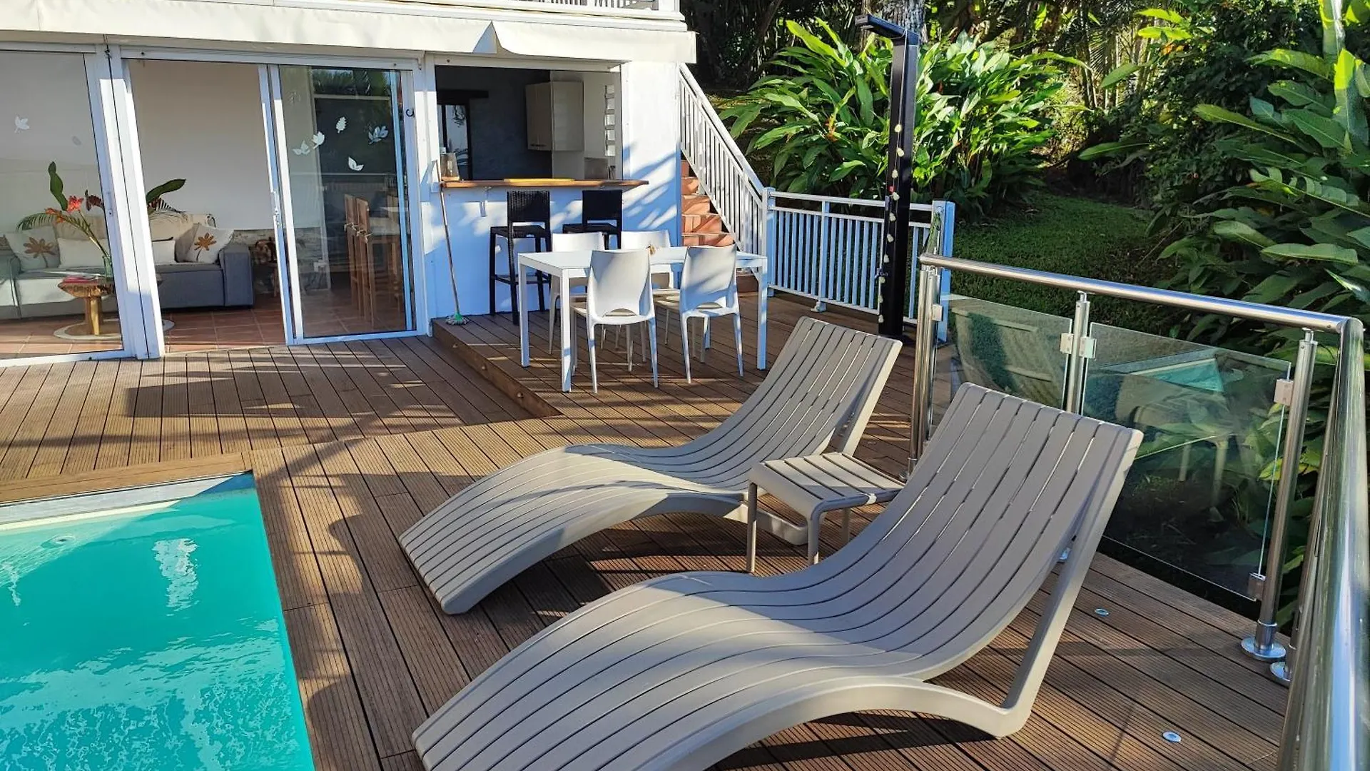 Daire Bel Appartement Avec Piscine Privee Et Vue Exceptionnelle Gourbeyre