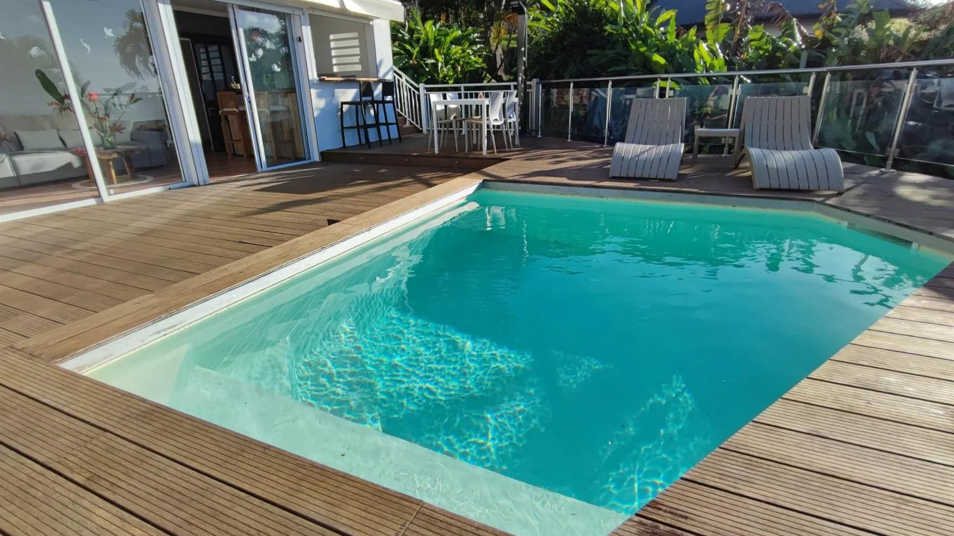 Daire Bel Appartement Avec Piscine Privee Et Vue Exceptionnelle Gourbeyre